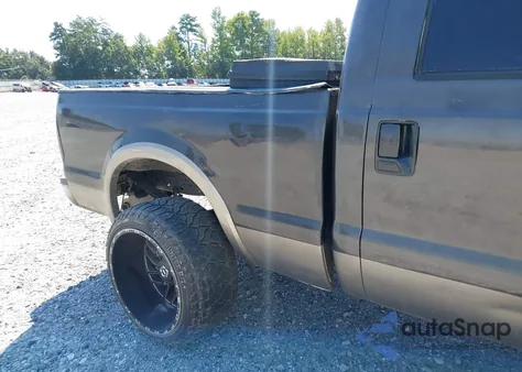 2005 Ford F-250 Lariat/Xl/Xlt из США, поврежденный, VIN 1FTSW21P95EA59153